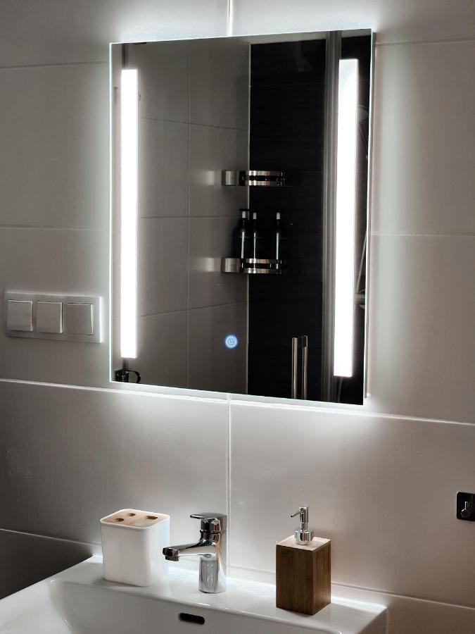 Vienna Green - Modern New Apartment, Old Danube ภายนอก รูปภาพ