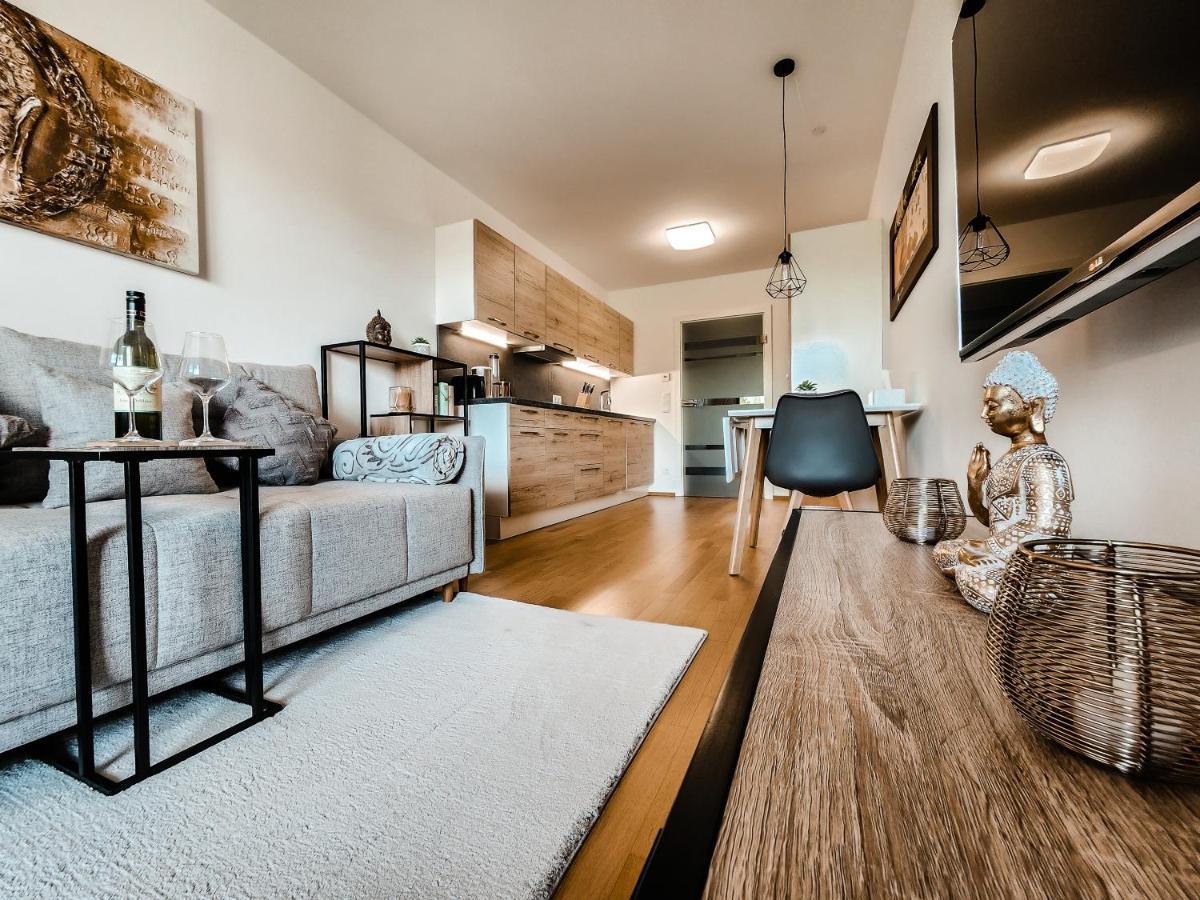 Vienna Green - Modern New Apartment, Old Danube ภายนอก รูปภาพ
