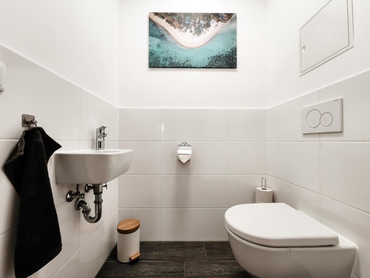 Vienna Green - Modern New Apartment, Old Danube ภายนอก รูปภาพ